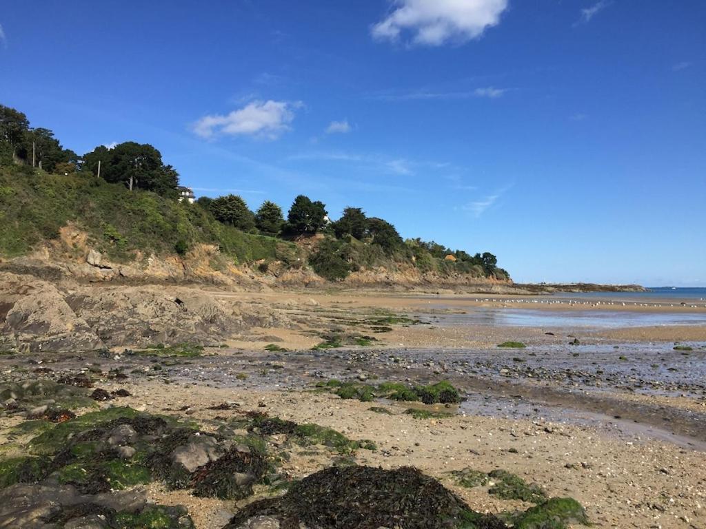 Spacieuse Maison Typique Pour 10 Personnes Vue Mer Plage A 10 Minutes A Pied- Ideale Pour Des Vacances Ou Un Weekend En Famille Ou Entre Amis Étables Exterior photo