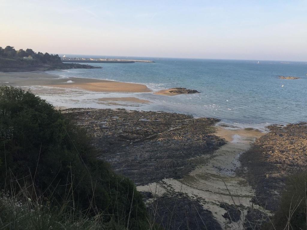 Spacieuse Maison Typique Pour 10 Personnes Vue Mer Plage A 10 Minutes A Pied- Ideale Pour Des Vacances Ou Un Weekend En Famille Ou Entre Amis Étables Exterior photo